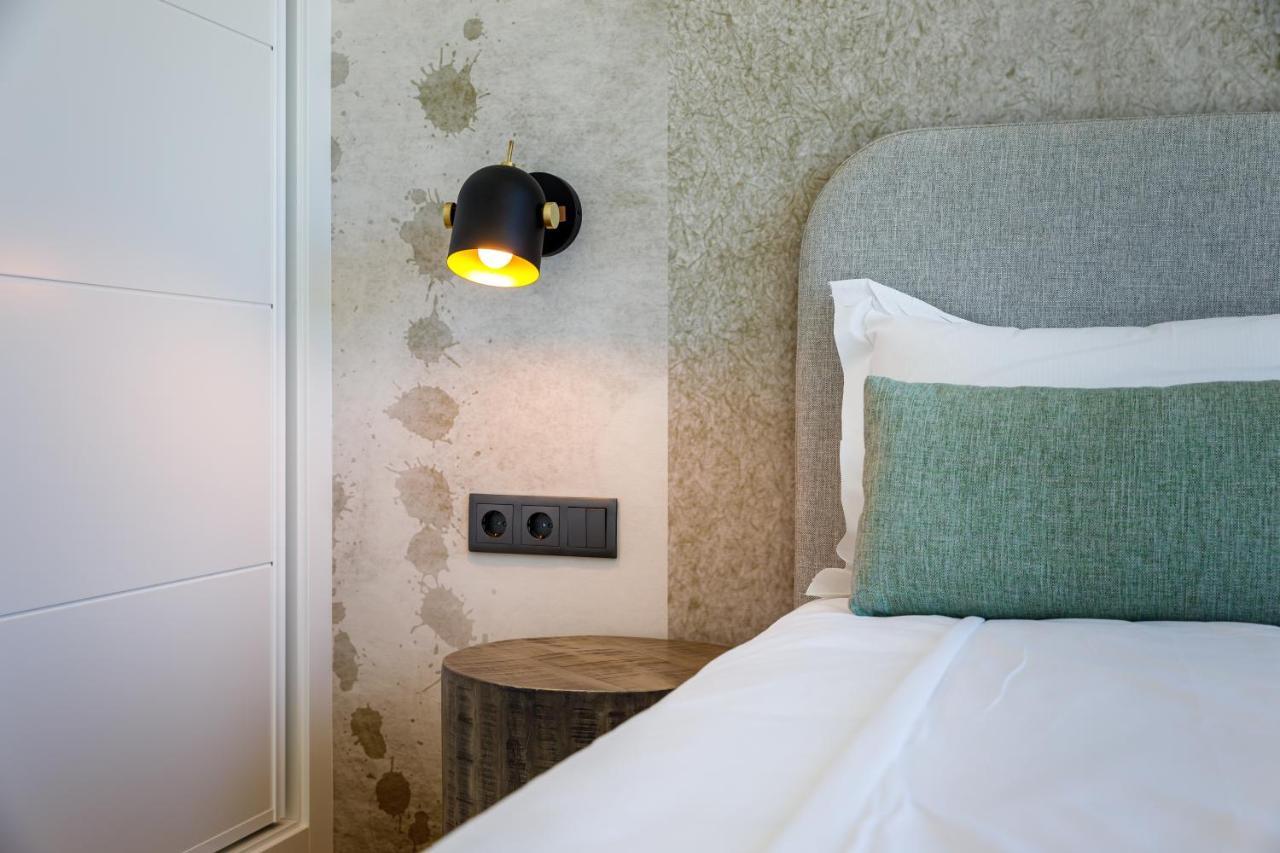Quinta Dos Vales Wine Estate Guest House Estômbar Екстериор снимка