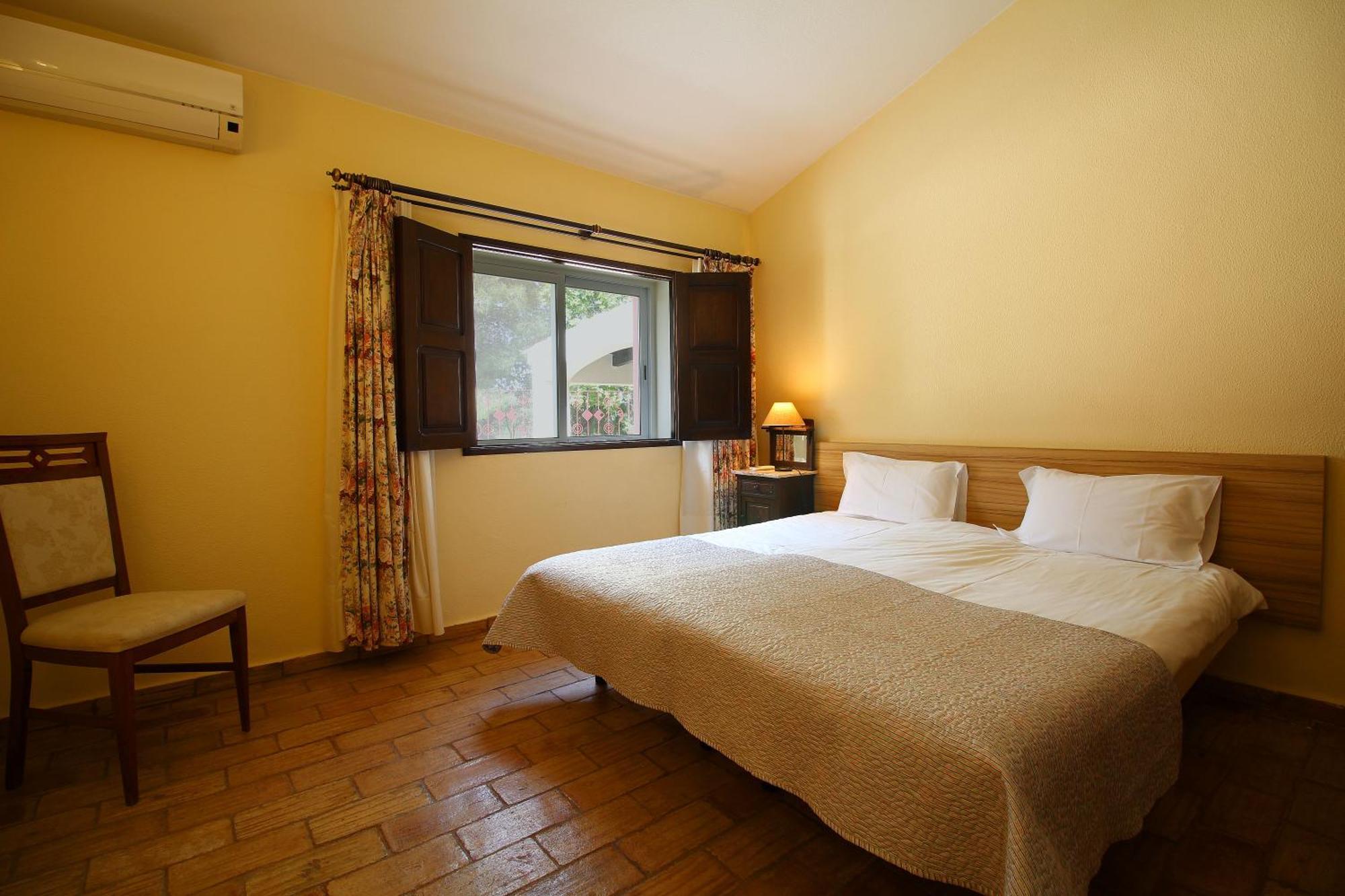 Quinta Dos Vales Wine Estate Guest House Estômbar Стая снимка