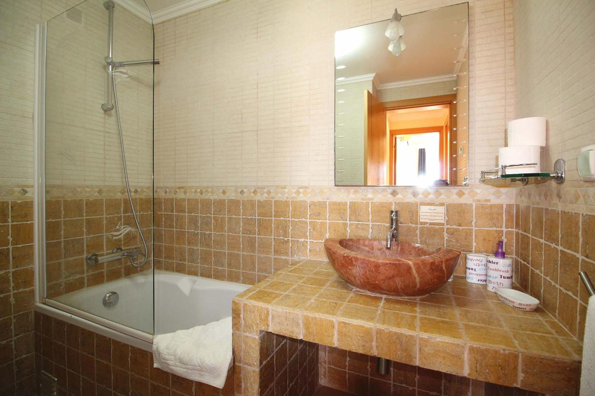 Quinta Dos Vales Wine Estate Guest House Estômbar Стая снимка