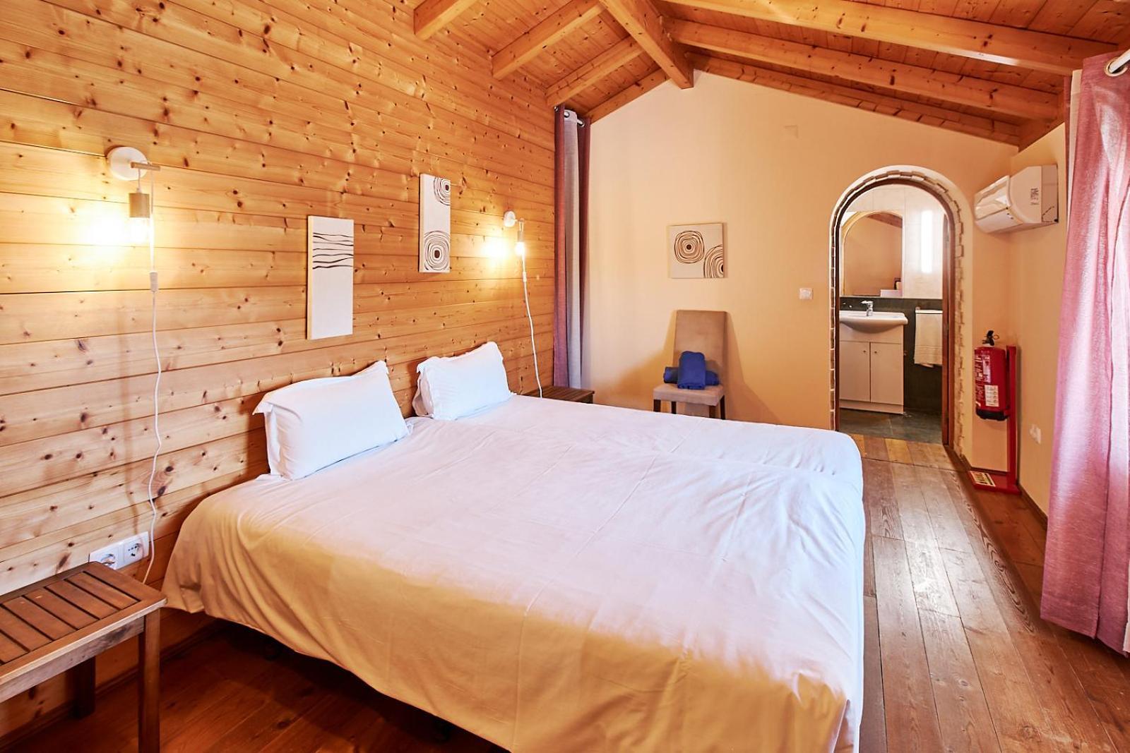 Quinta Dos Vales Wine Estate Guest House Estômbar Екстериор снимка